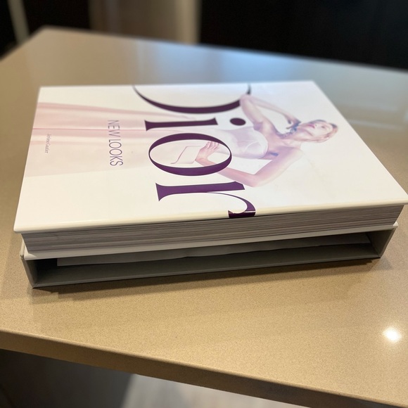 Dior Coffee table book - Picture 2 of 5